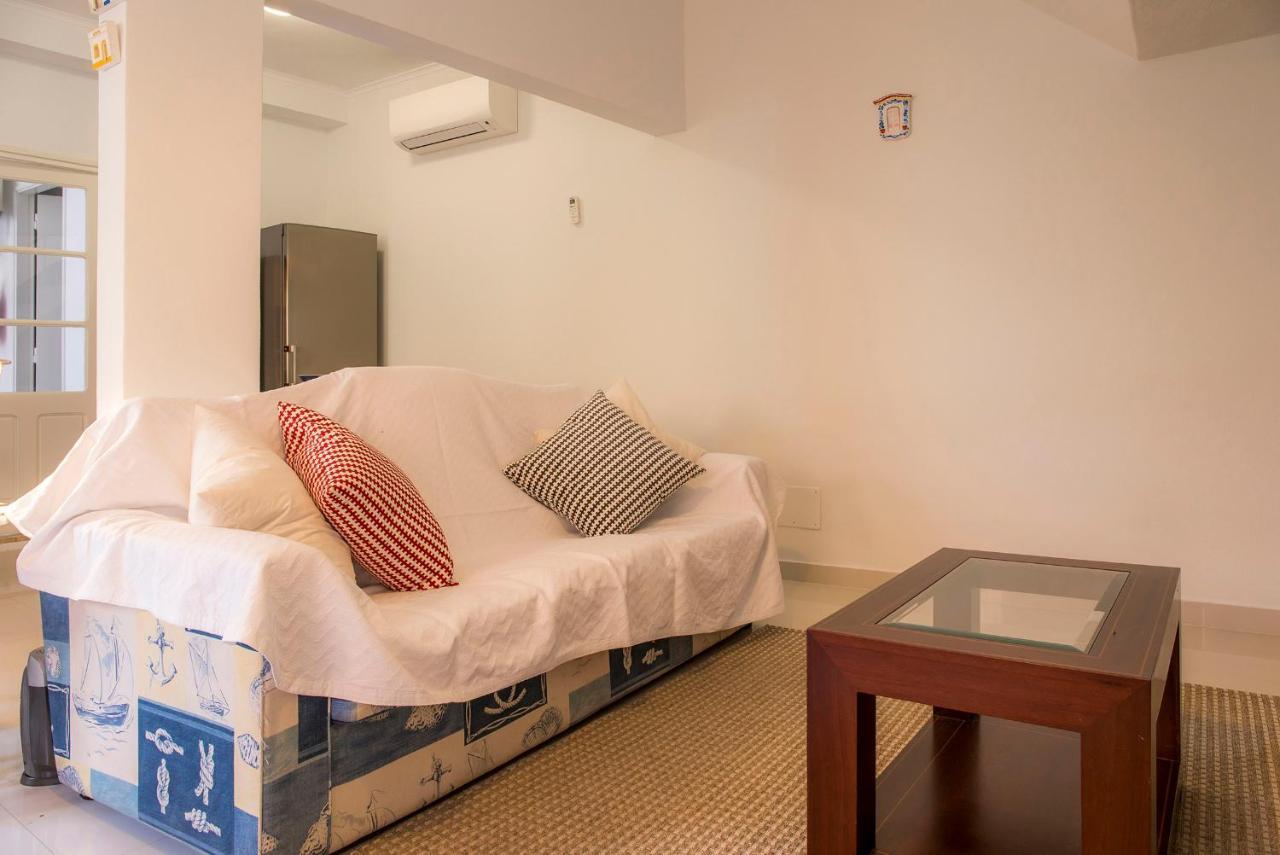 Villa B34 - Central Townhouse In Lagos Extérieur photo